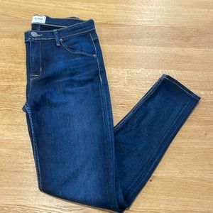 Hudson Lilly Midrise Ankle Skinny Jean, IGC
Size 29, Inseam approx 27in